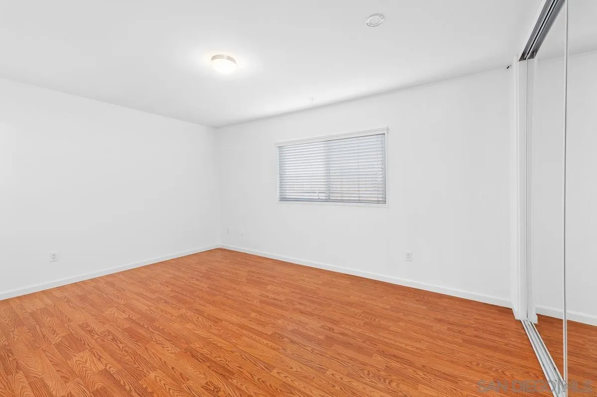 10017 Woodrose Ave