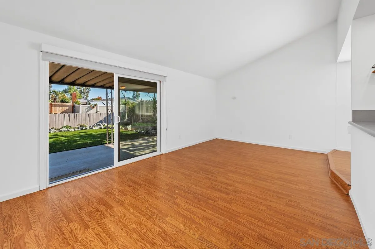 10017 Woodrose Ave