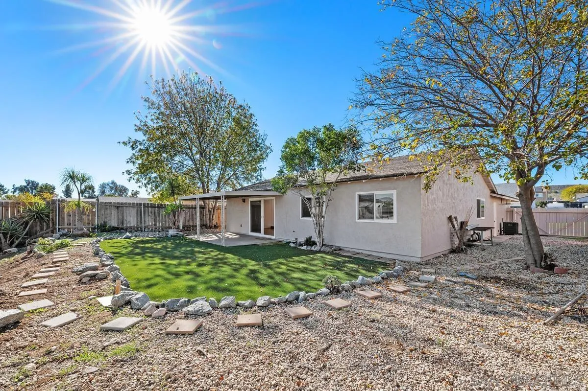 10017 Woodrose Ave