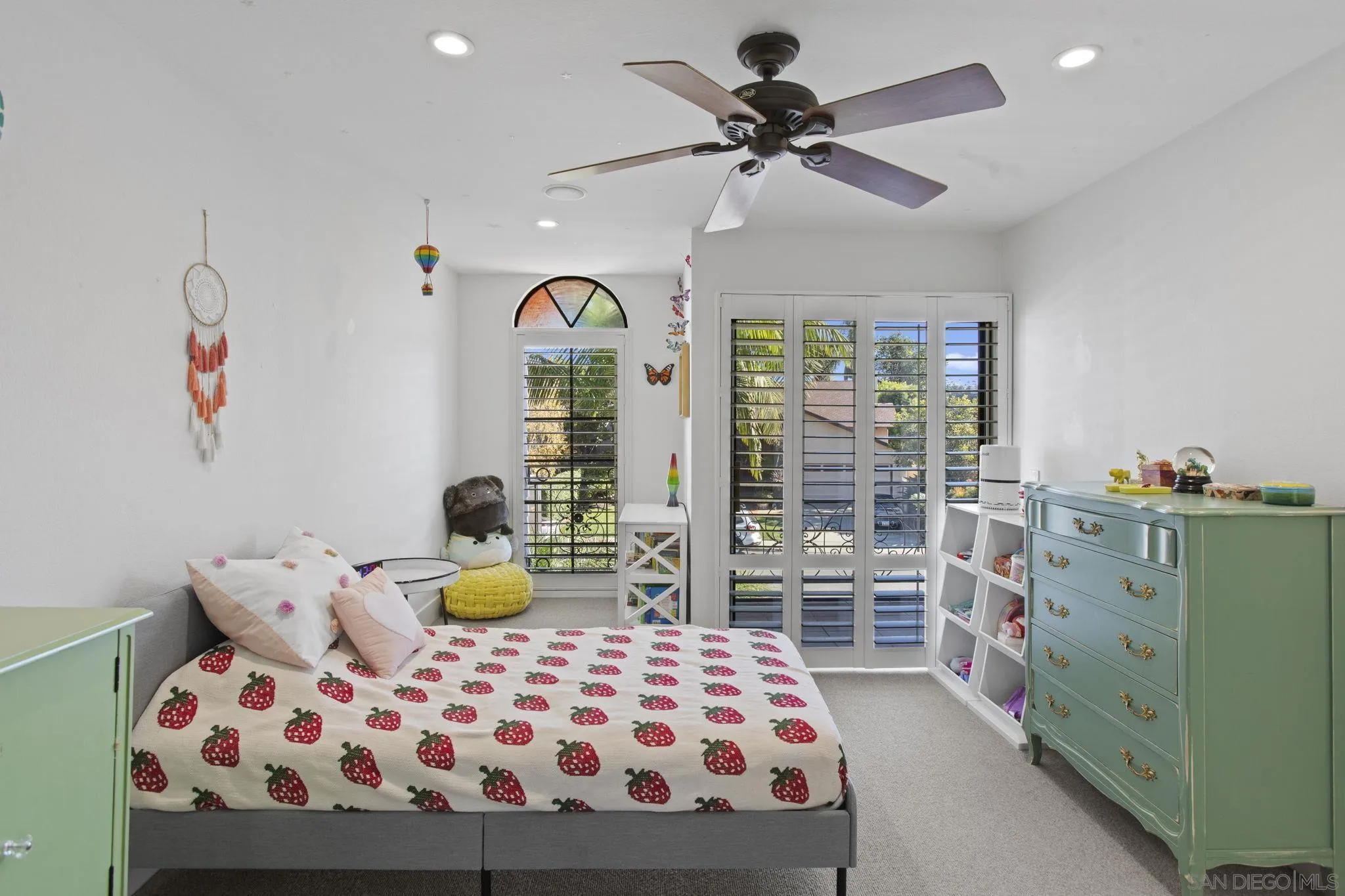 3942 Avenida Brisa