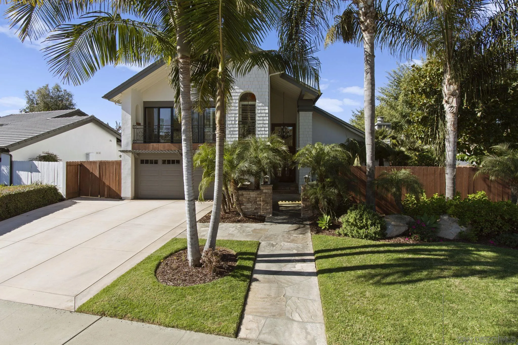 3942 Avenida Brisa