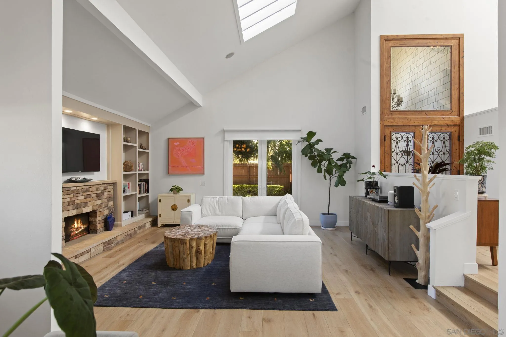 3942 Avenida Brisa