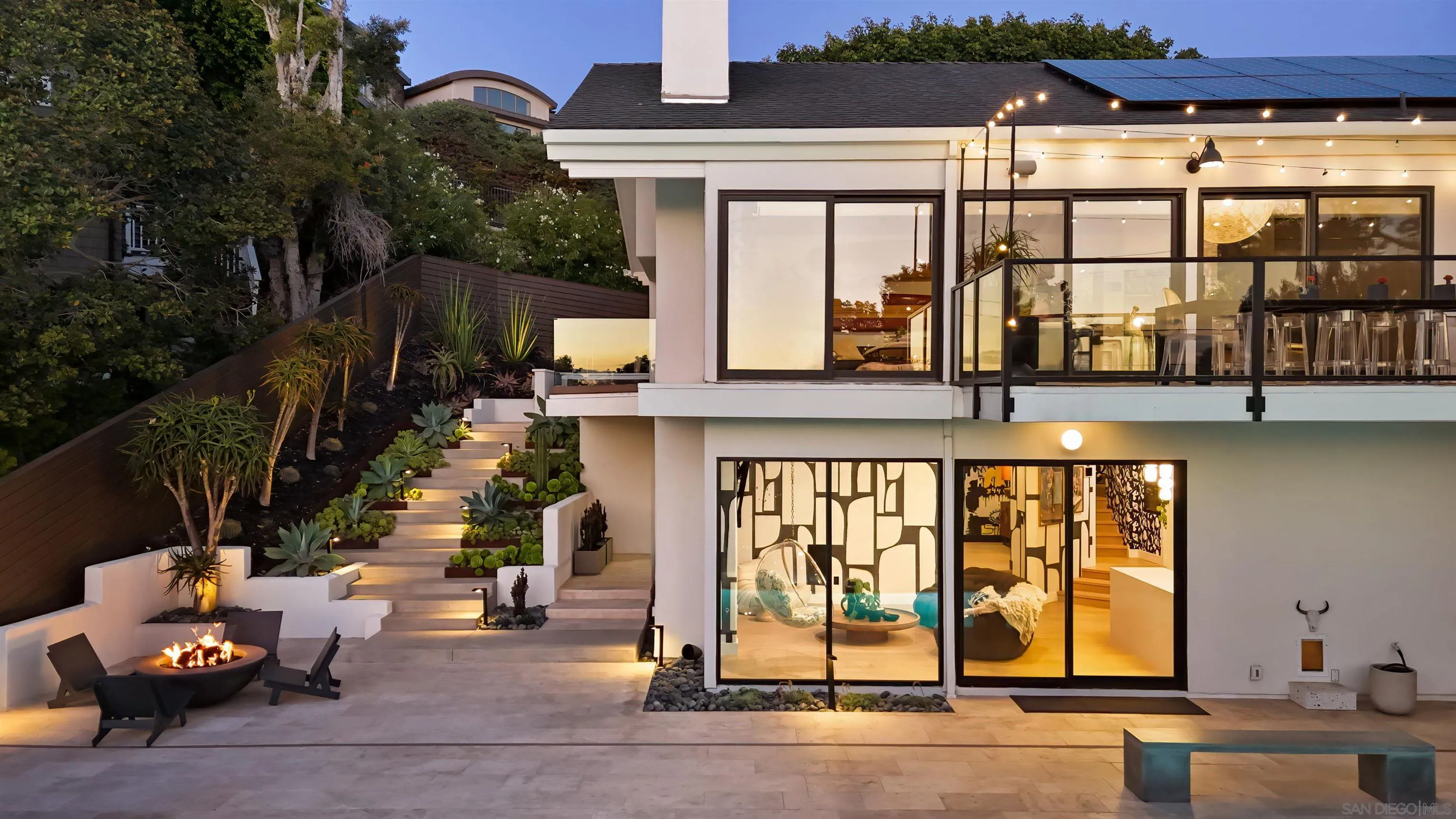 5676 Taft Ave