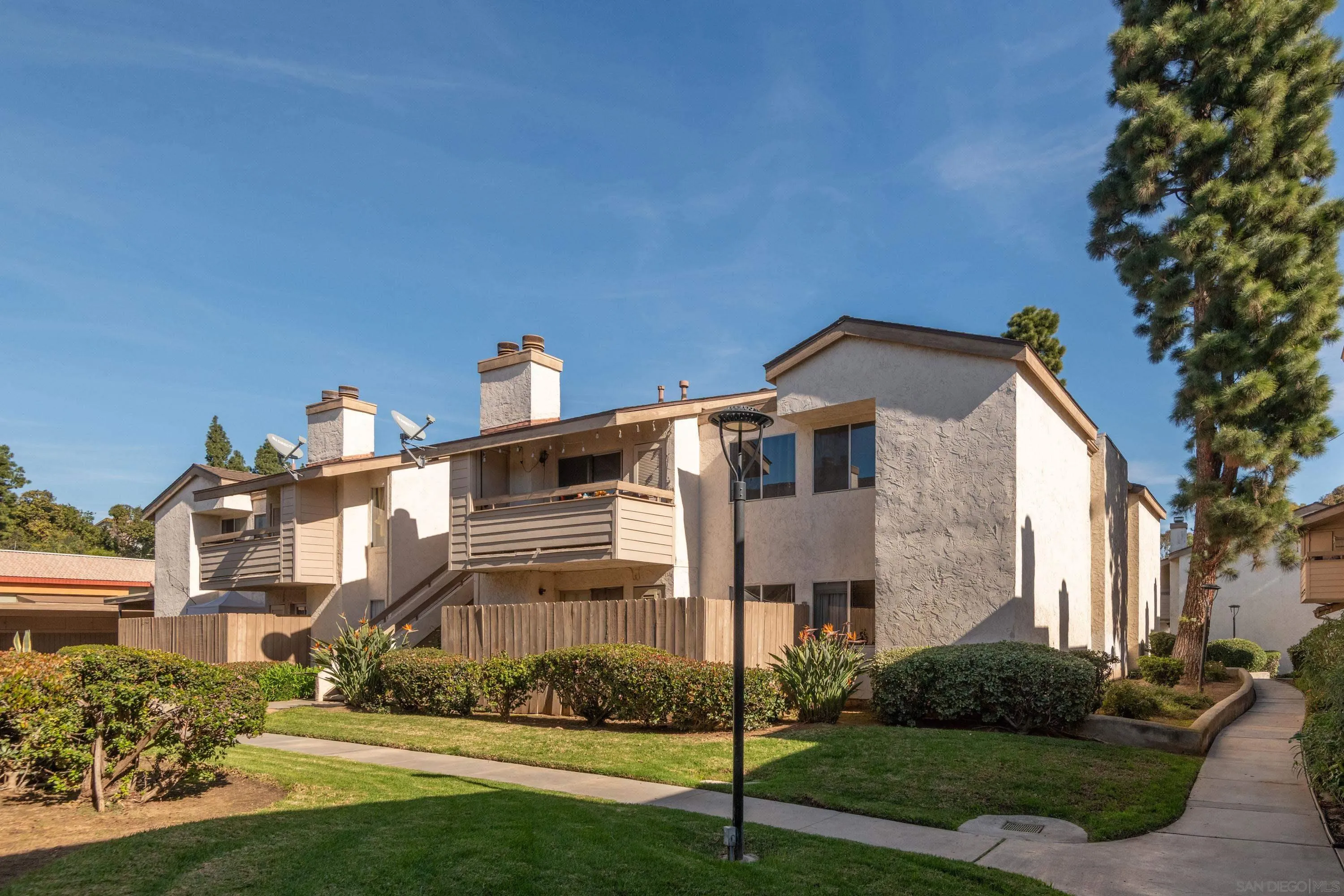 1727 Melrose Ave Unit 33