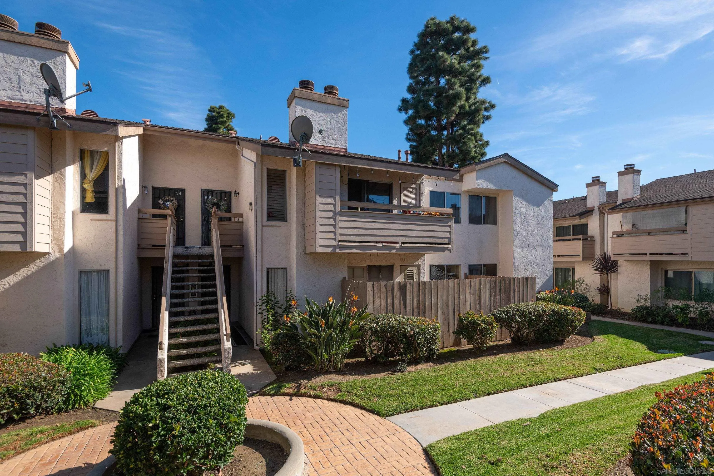 1727 Melrose Ave Unit 33