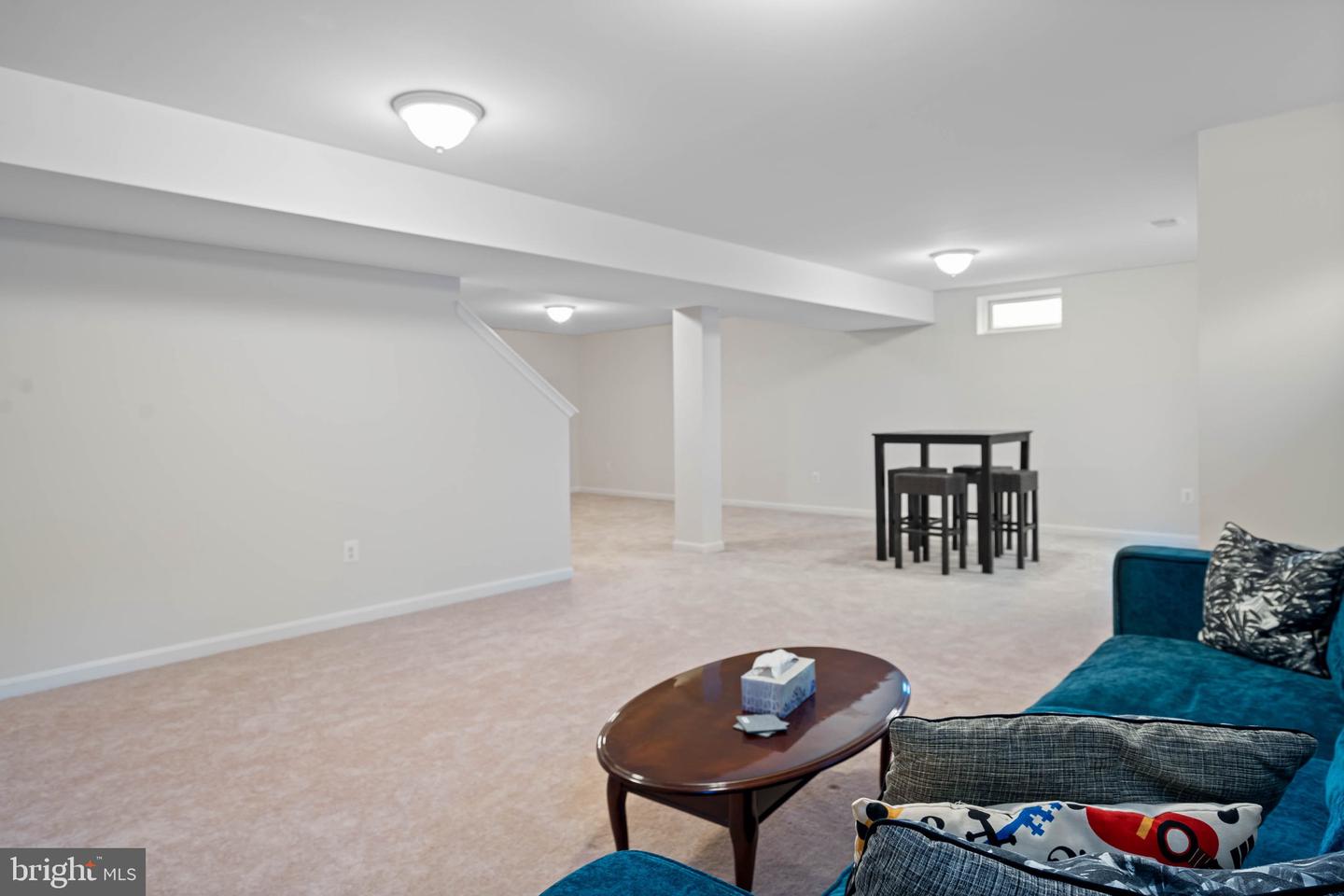 690 Chestnut Ridge Dr