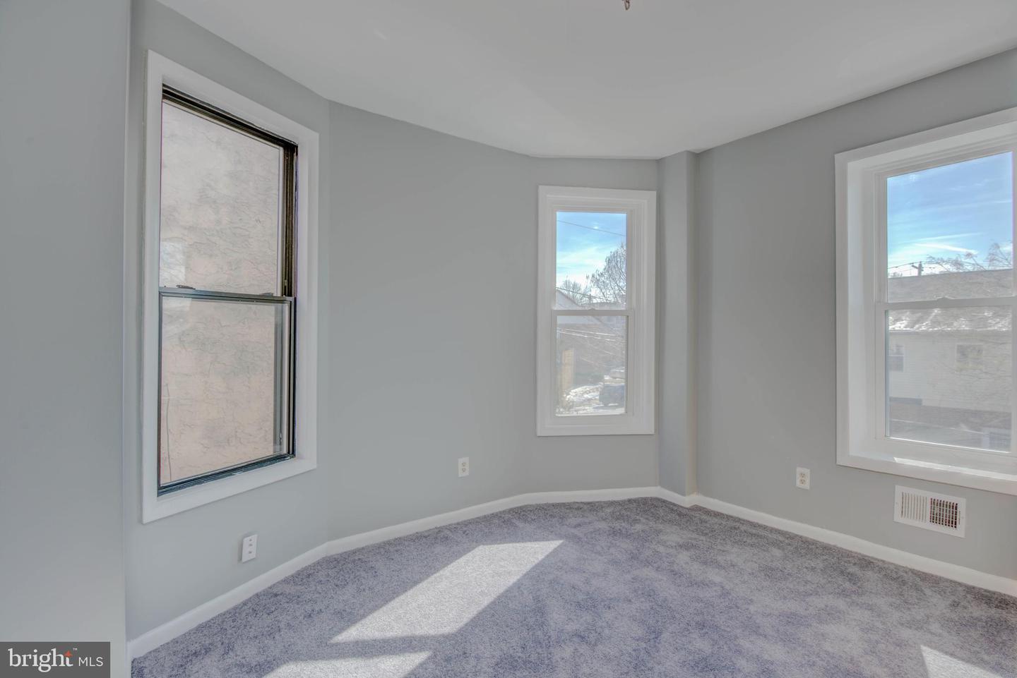 504 W 4TH STREET