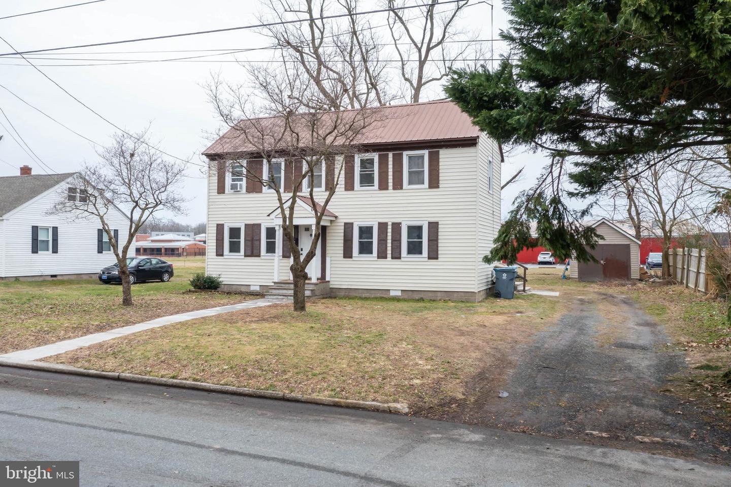 108 OAK LANE DRIVE