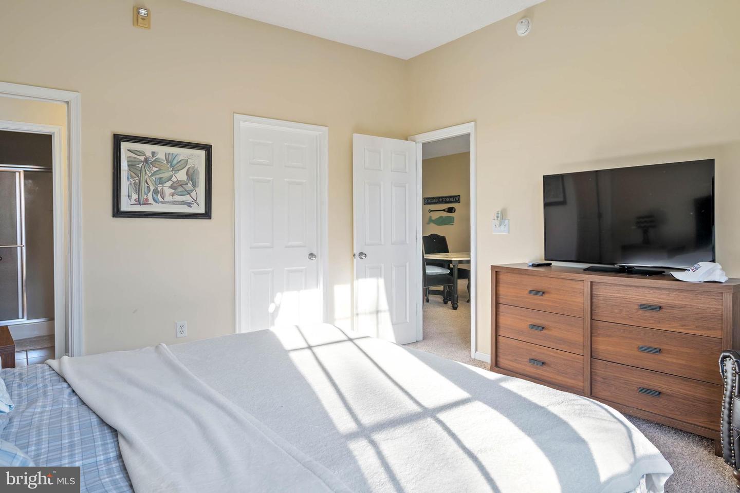 17300 N VILLAGE MAIN BOULEVARD Unit: 62