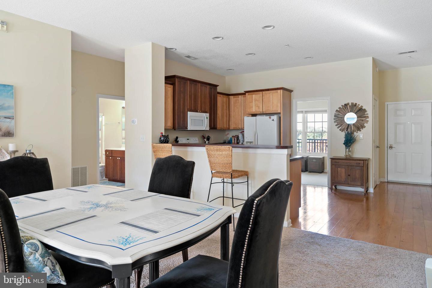 17300 N VILLAGE MAIN BOULEVARD Unit: 62