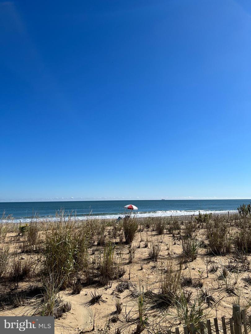 511 N Boardwalk #C-E
