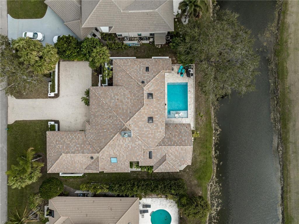 19 Sheldrake Ln