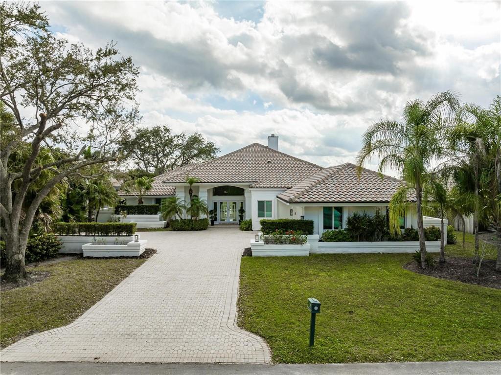 19 Sheldrake Ln