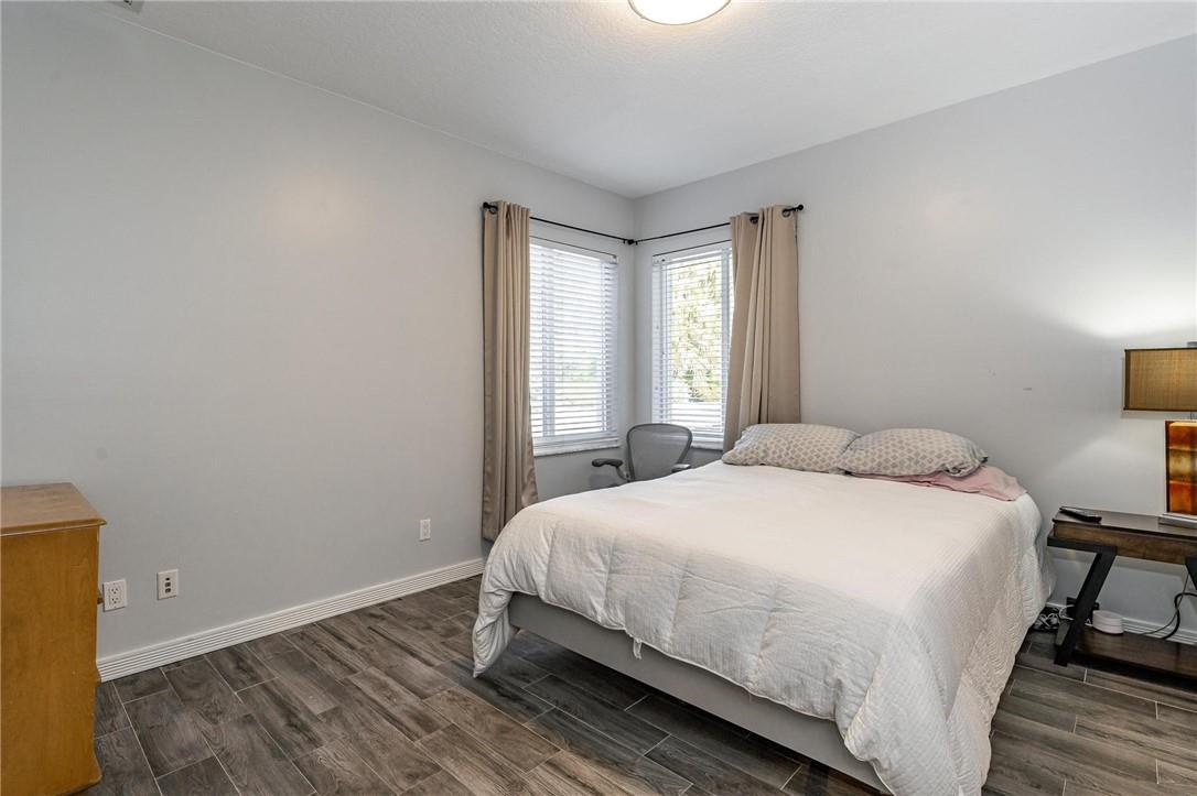 19 Sheldrake Ln