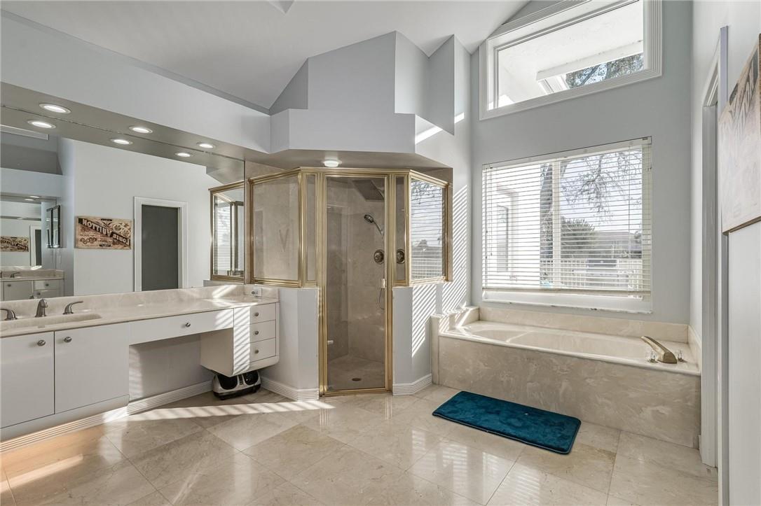 19 Sheldrake Ln