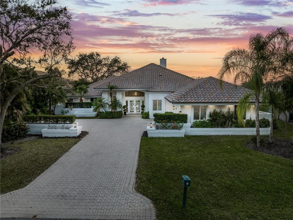 19 Sheldrake Ln