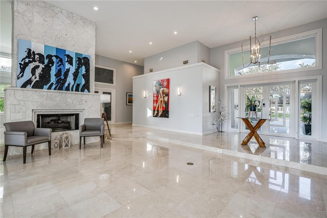 19 Sheldrake Ln