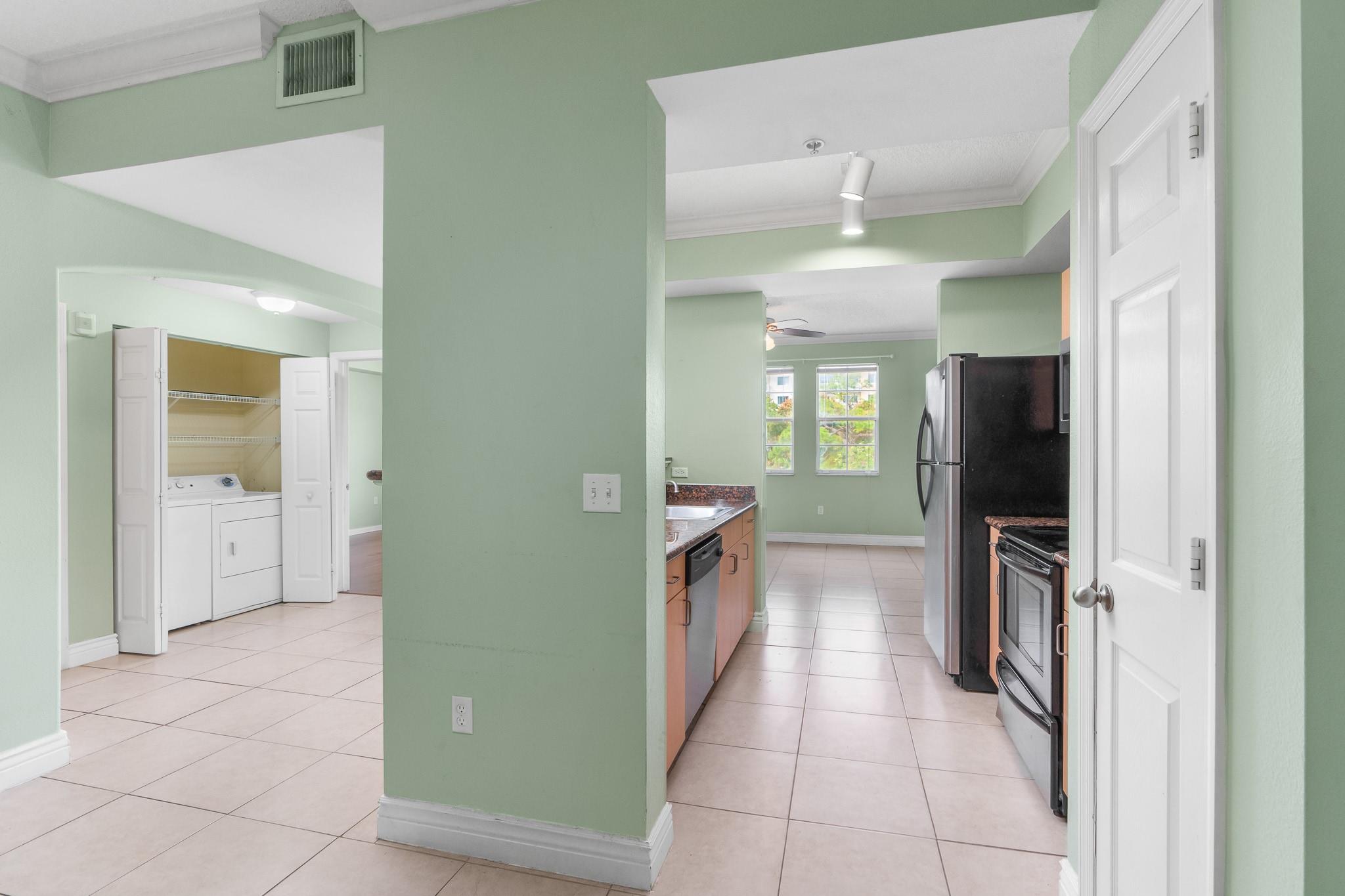 533 NE 3rd Ave 218