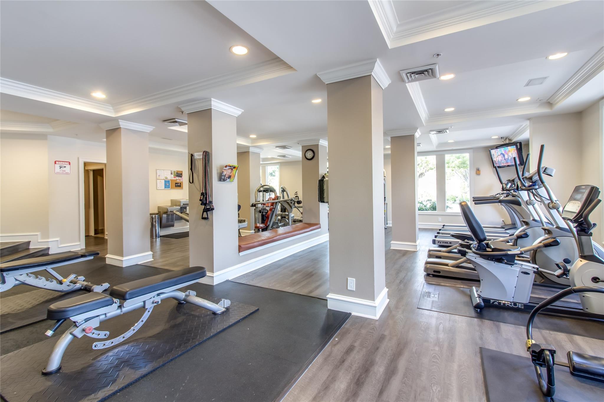 533 NE 3rd Ave 218
