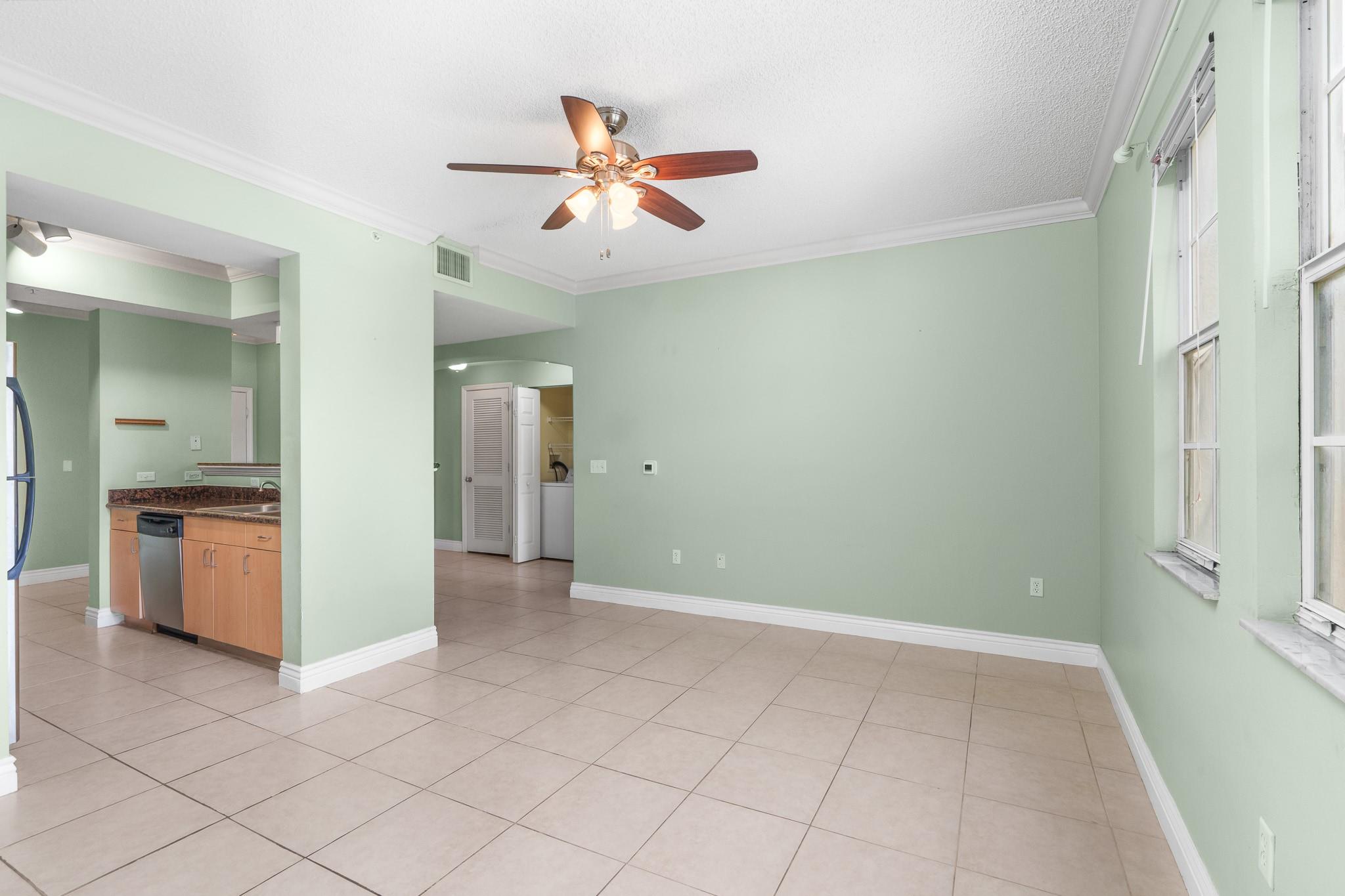 533 NE 3rd Ave 218