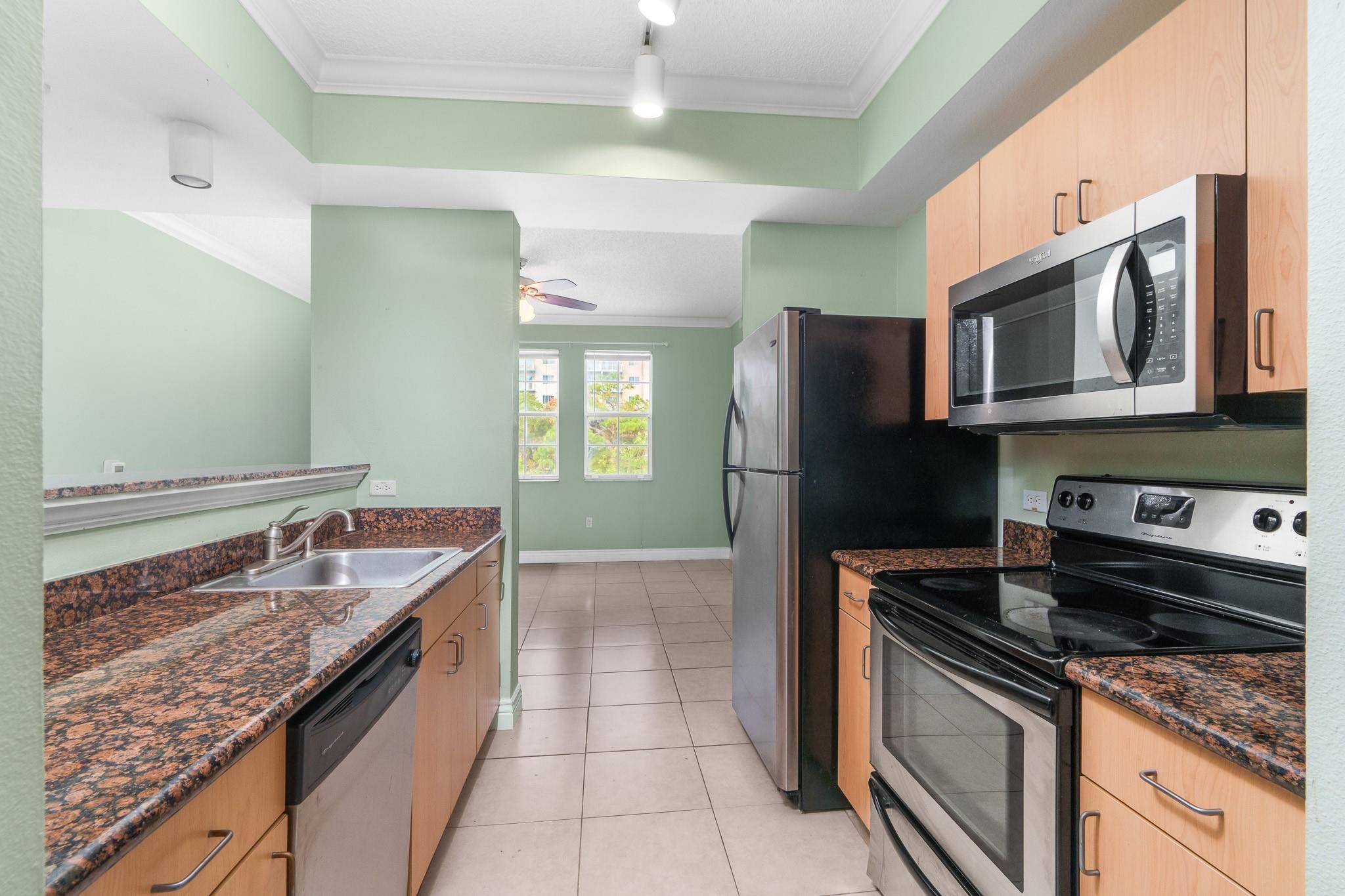 533 NE 3rd Ave 218