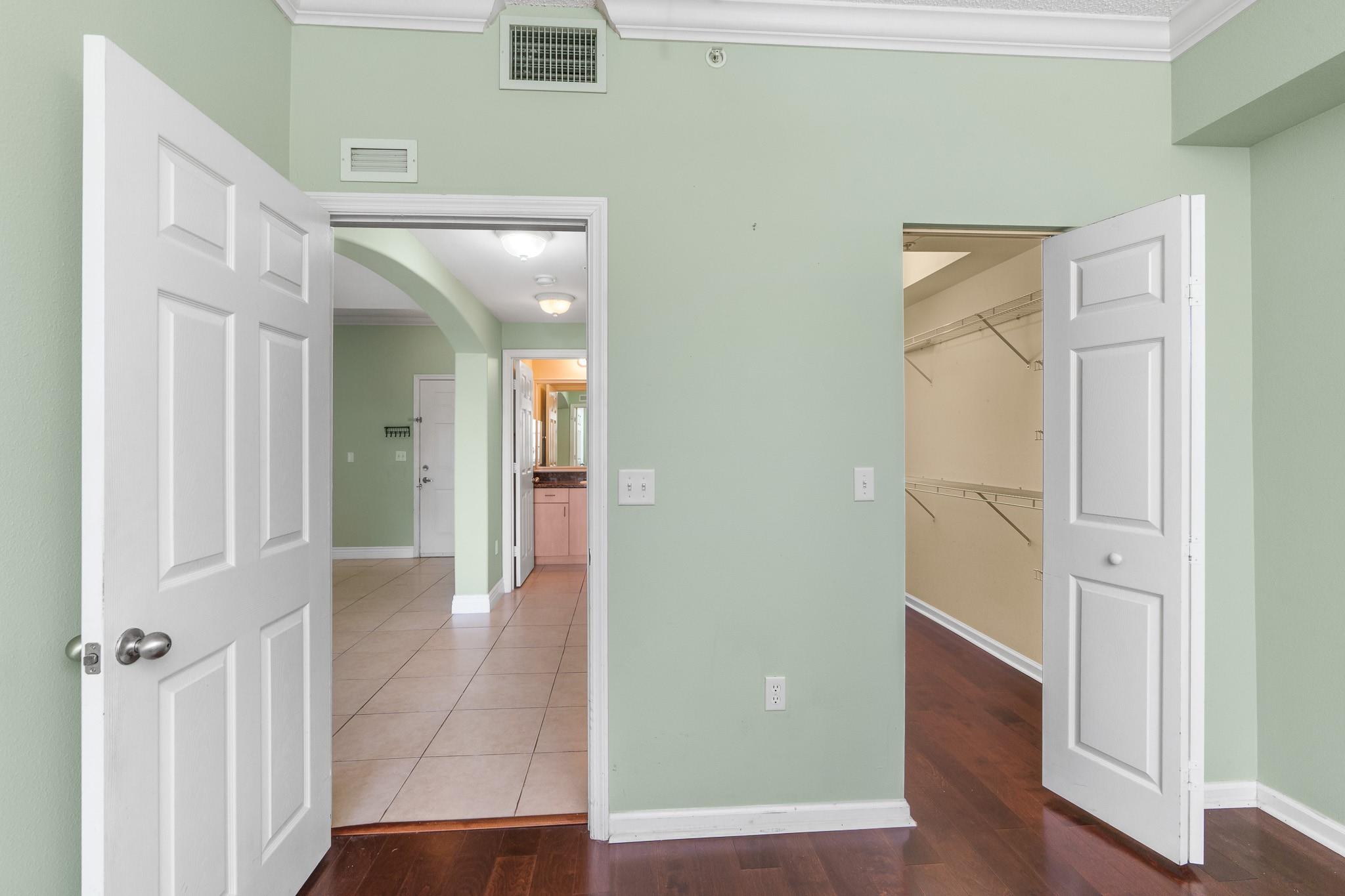 533 NE 3rd Ave 218