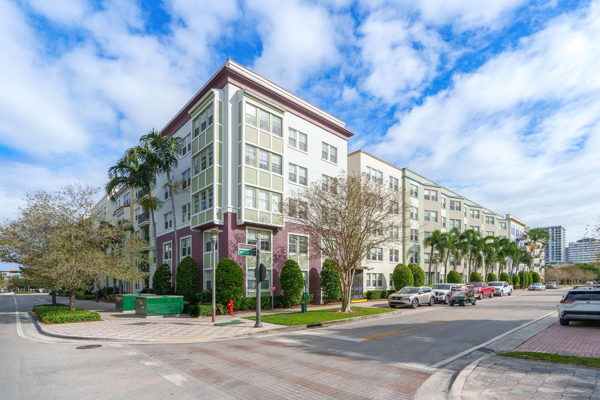 533 NE 3rd Ave 218