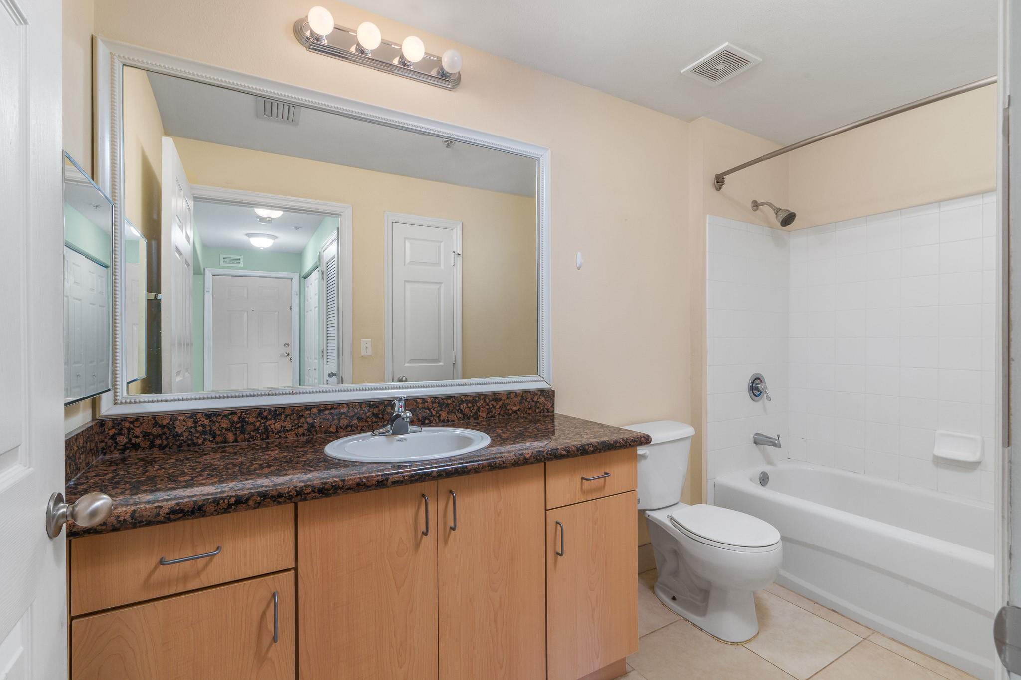 533 NE 3rd Ave 218