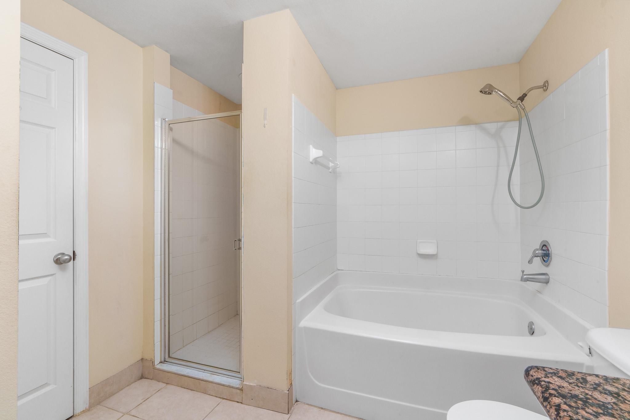 533 NE 3rd Ave 218