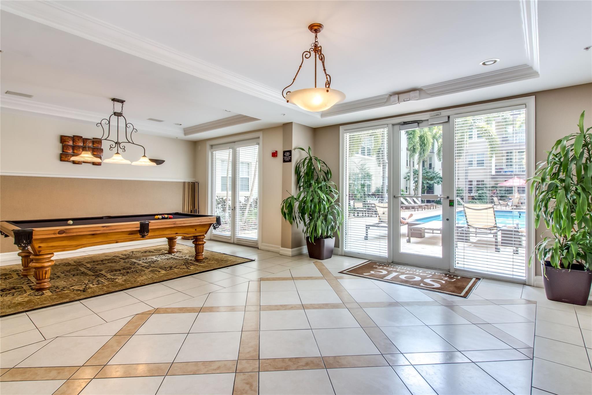 533 NE 3rd Ave 218