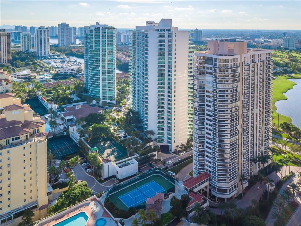 20185 E Country Club Dr 1704
