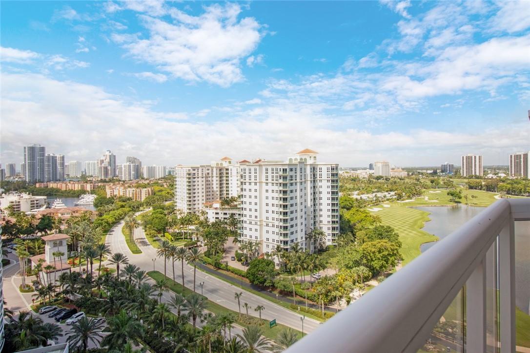 20185 E Country Club Dr 1704