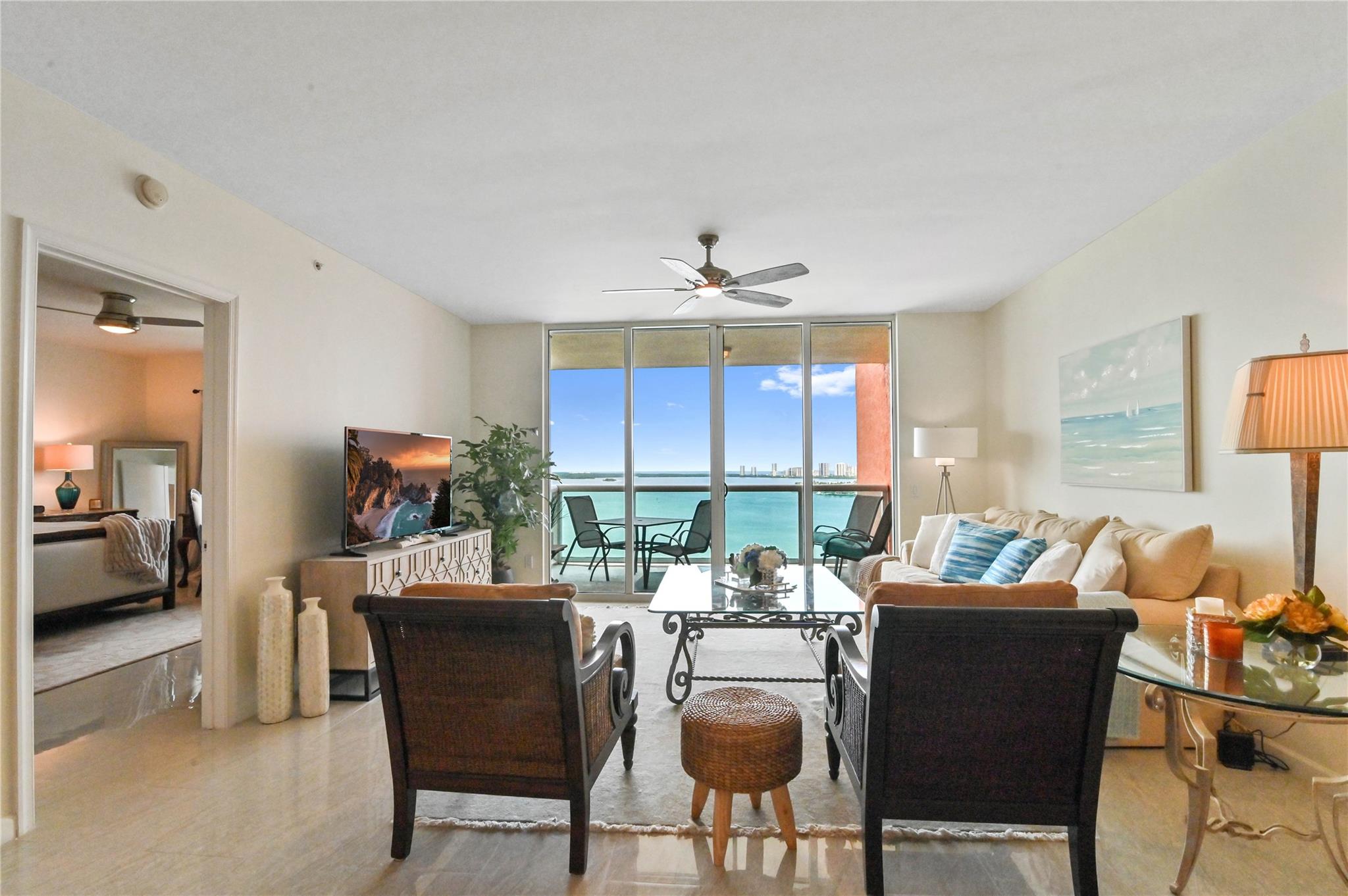 2650 Lake Shore Dr 1704