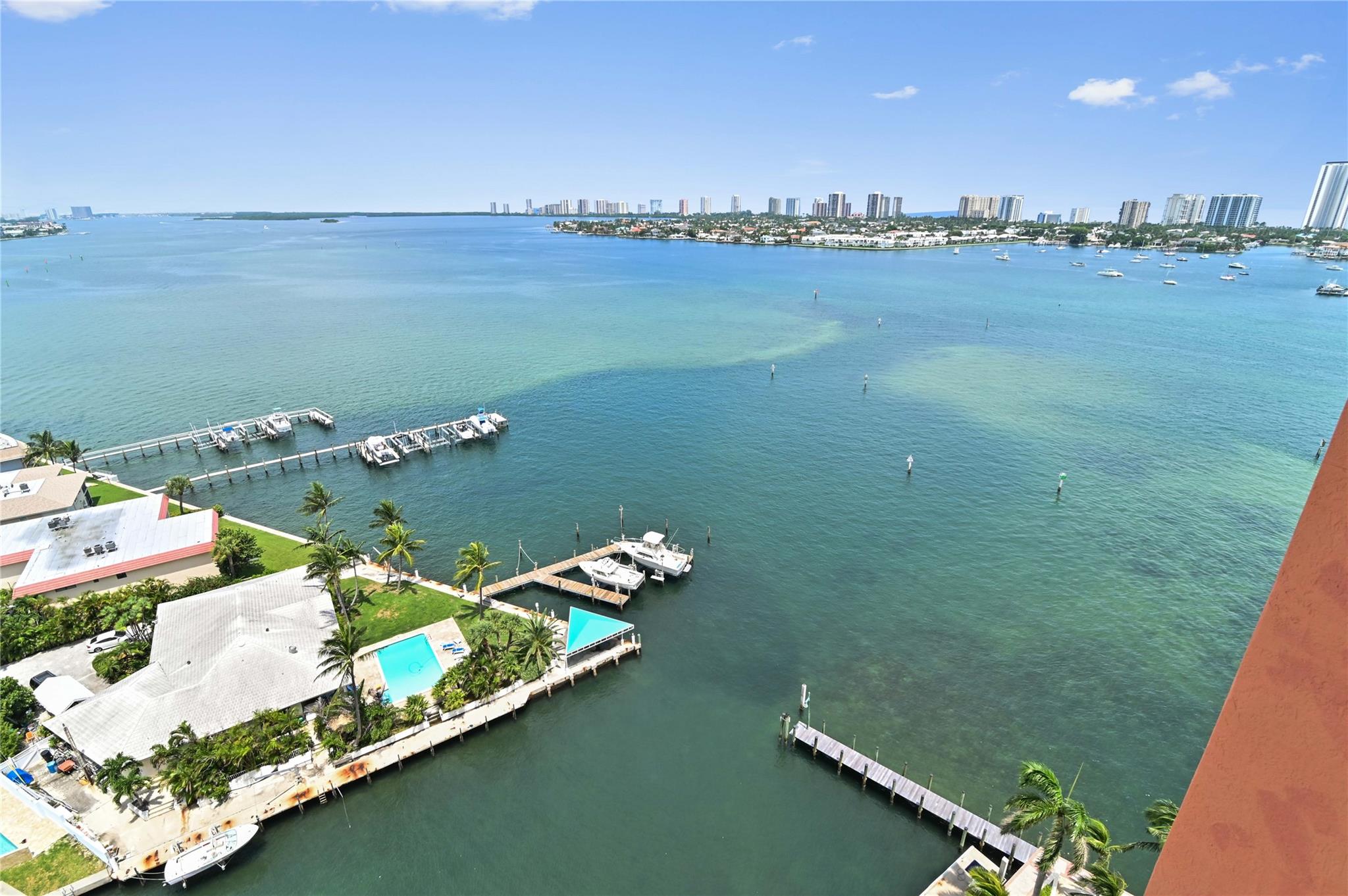 2650 Lake Shore Dr 1704