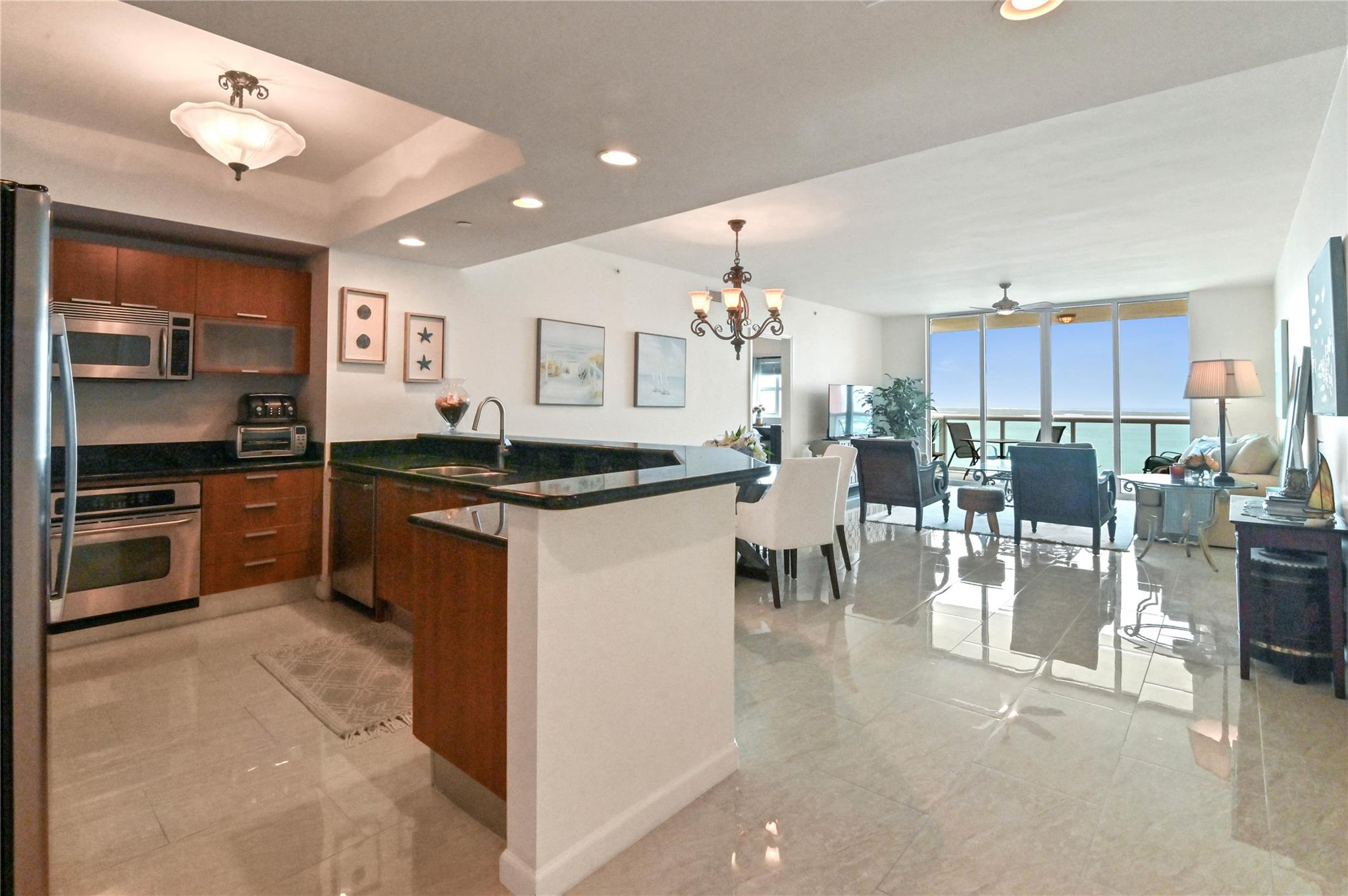 2650 Lake Shore Dr 1704