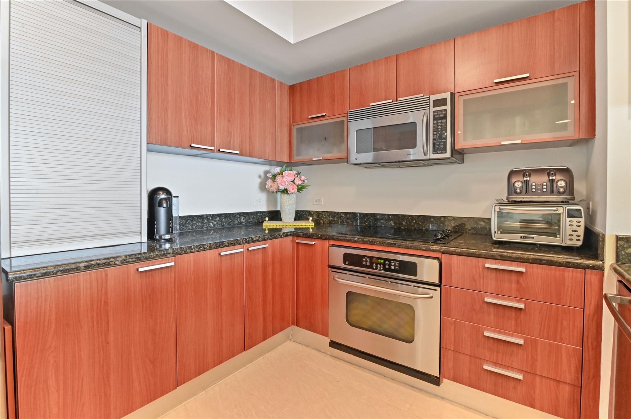2650 Lake Shore Dr 1704
