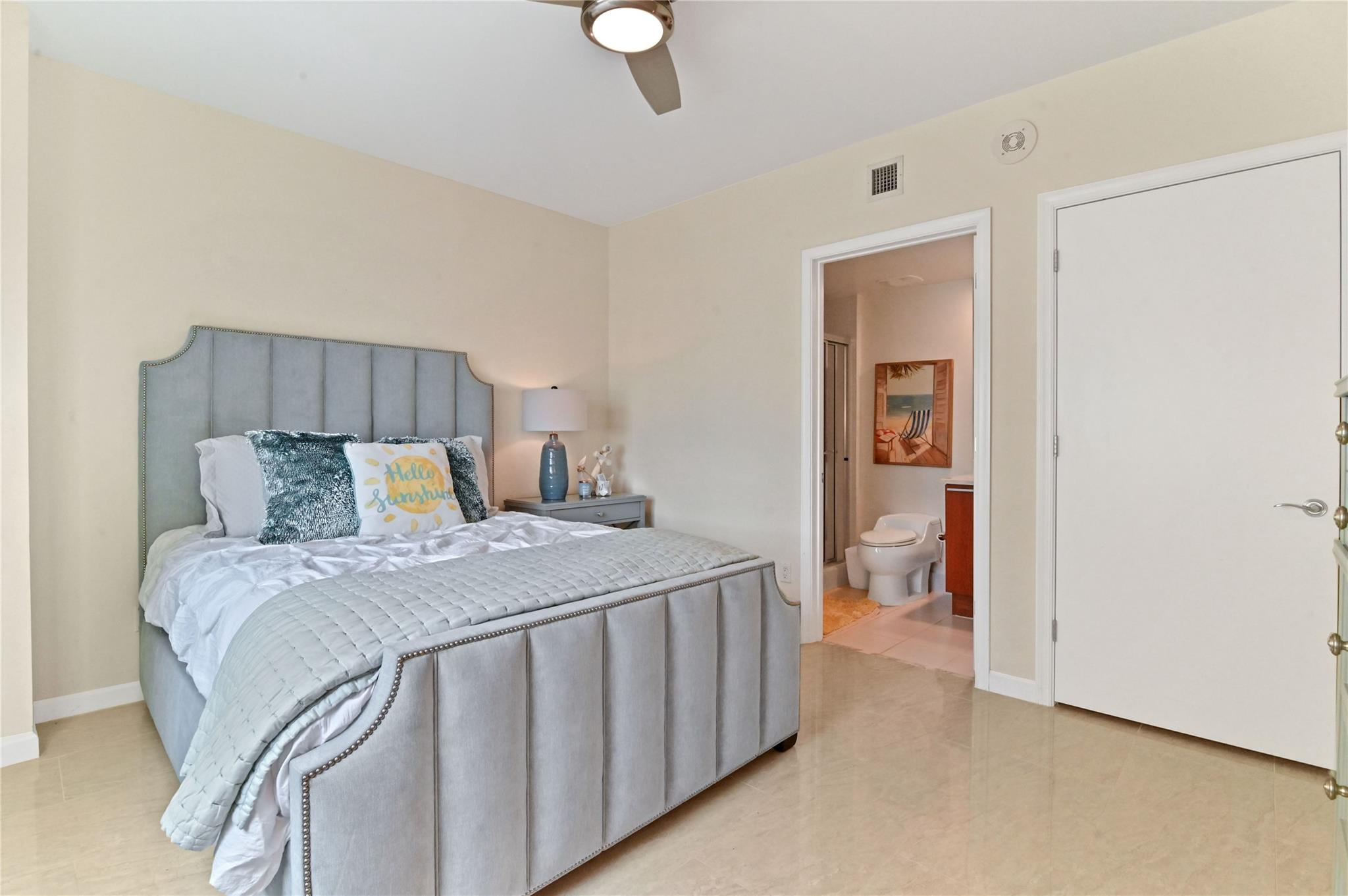 2650 Lake Shore Dr 1704