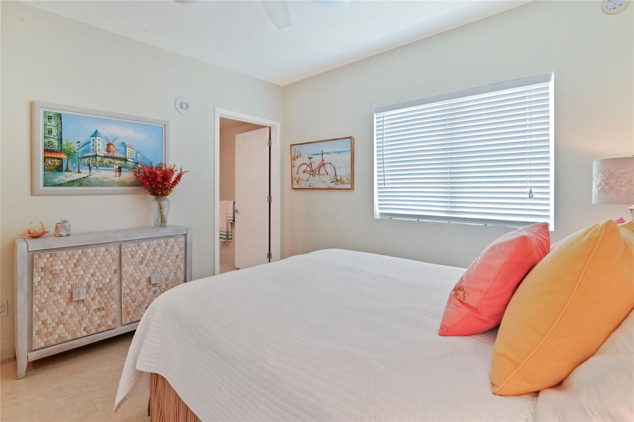 2650 Lake Shore Dr 1704