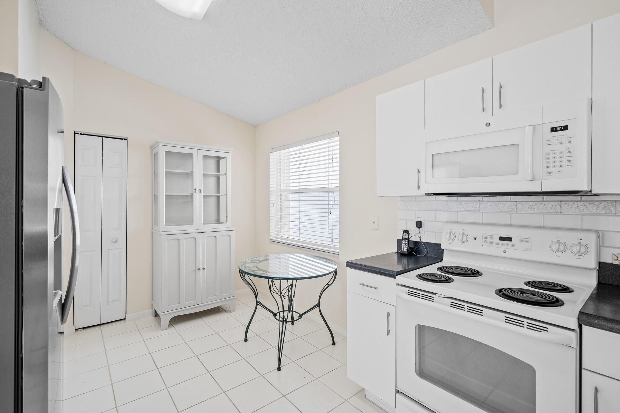 1963 SW 173rd Ave