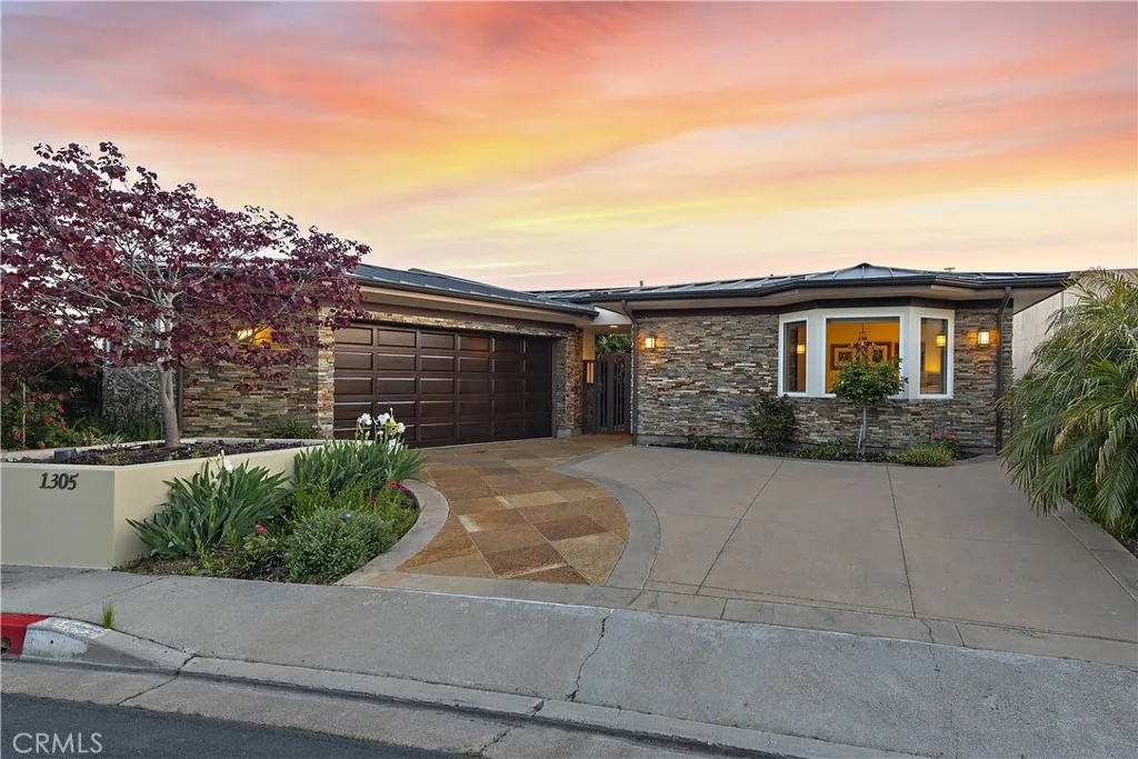 1305 Bounty Way