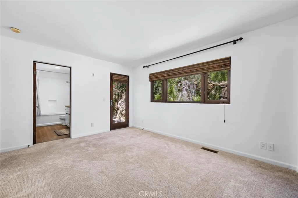1020 Skyline Drive