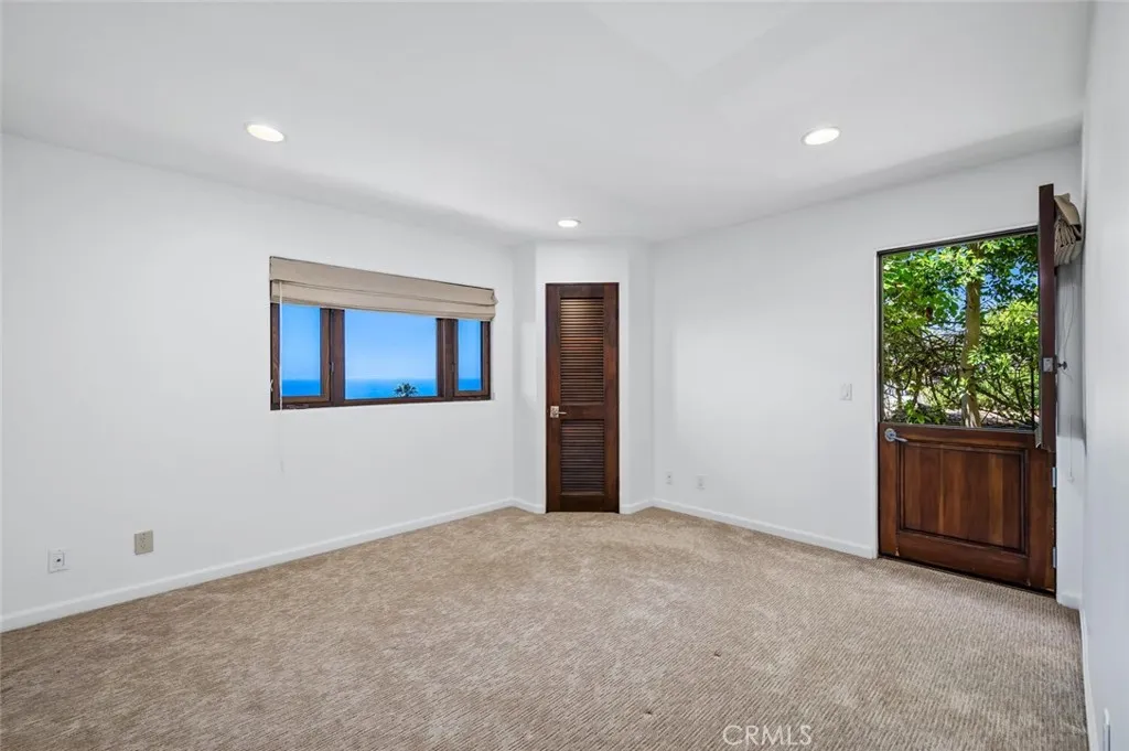 1020 Skyline Drive