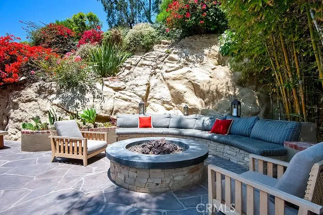 1020 Skyline Drive