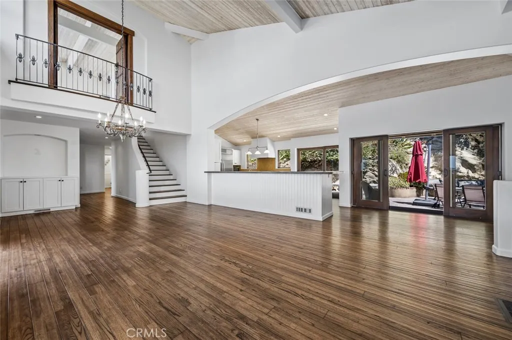 1020 Skyline Drive