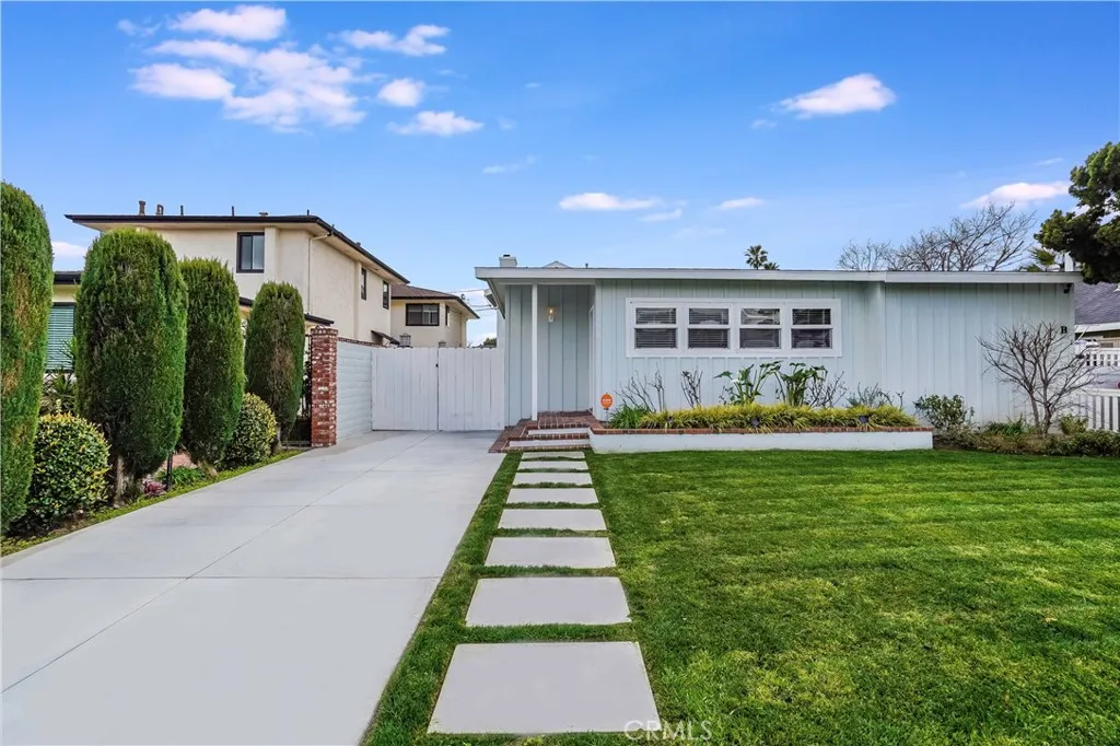 181 Costa Mesa Street