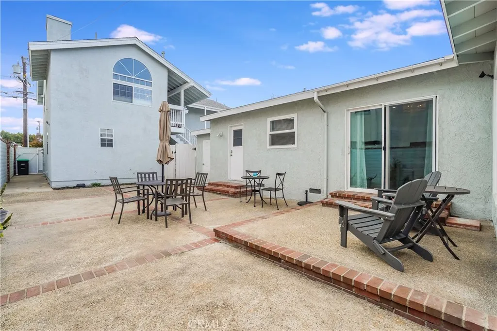 181 Costa Mesa Street