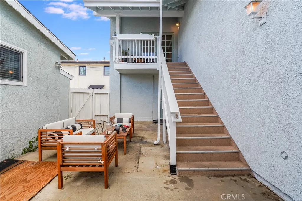 181 Costa Mesa Street