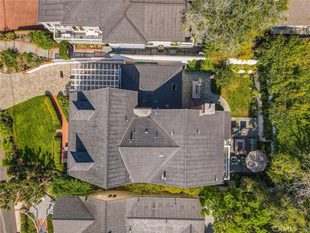 533 Brooks Street