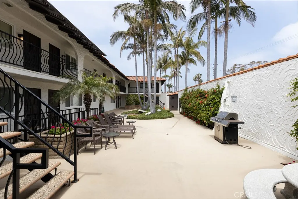 2175 S Coast Highway Unit 8