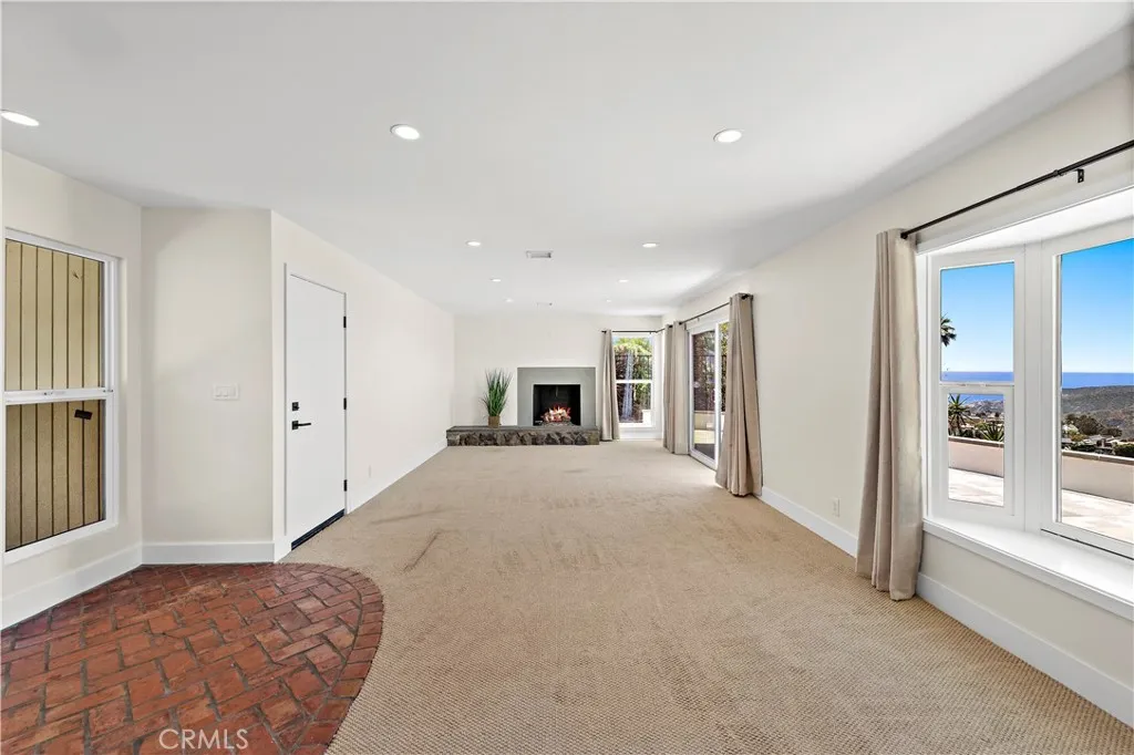 3069 Zell Drive